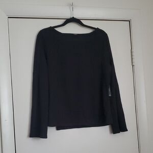 Tahari Elegant Black Long Sleeve Top